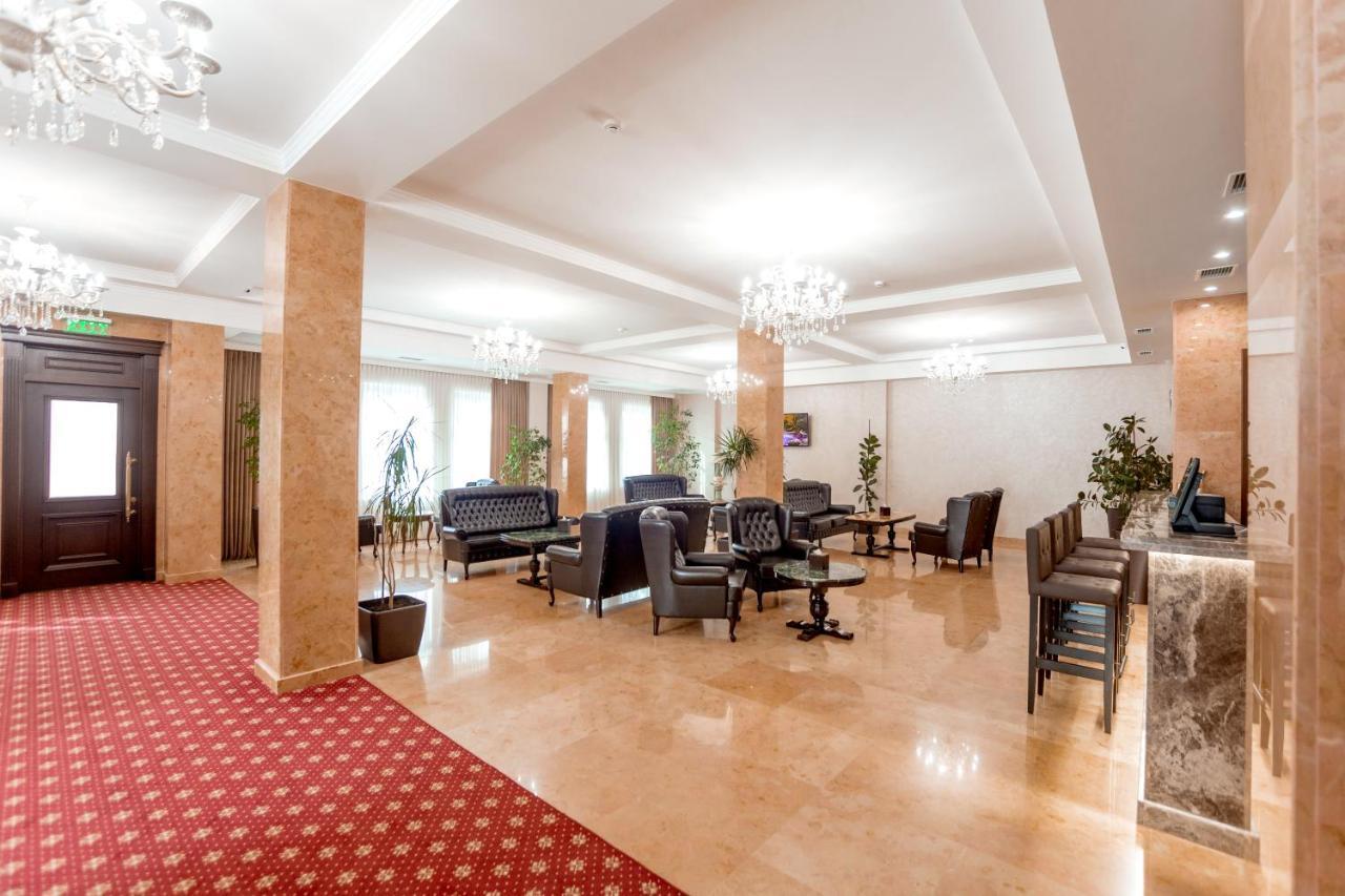 Ambassador Hotel Chisinau Exterior photo